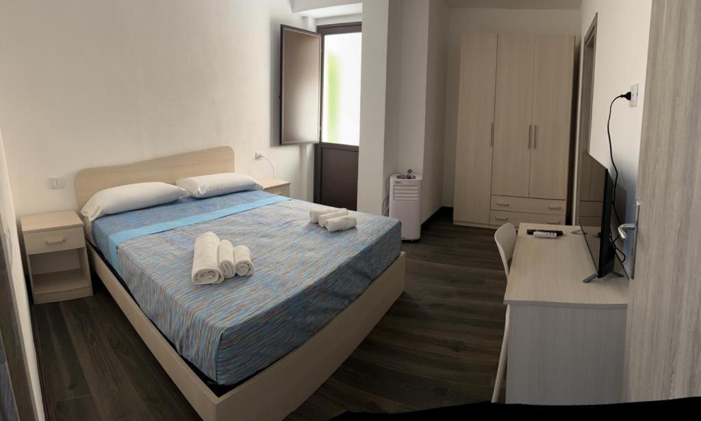 B&B Tucci ชิโรมารีนา ภายนอก รูปภาพ