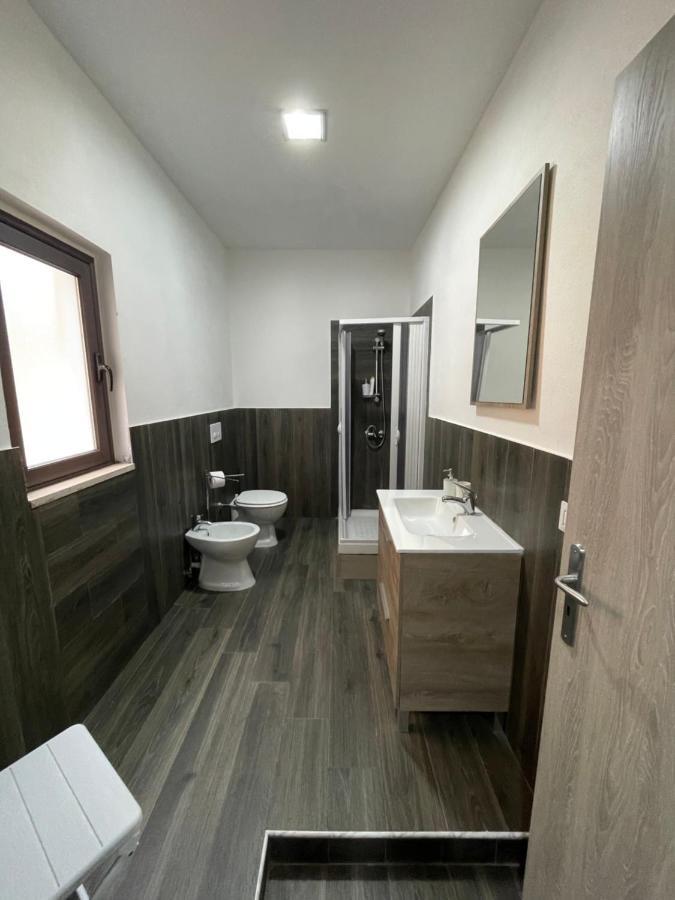 B&B Tucci ชิโรมารีนา ภายนอก รูปภาพ